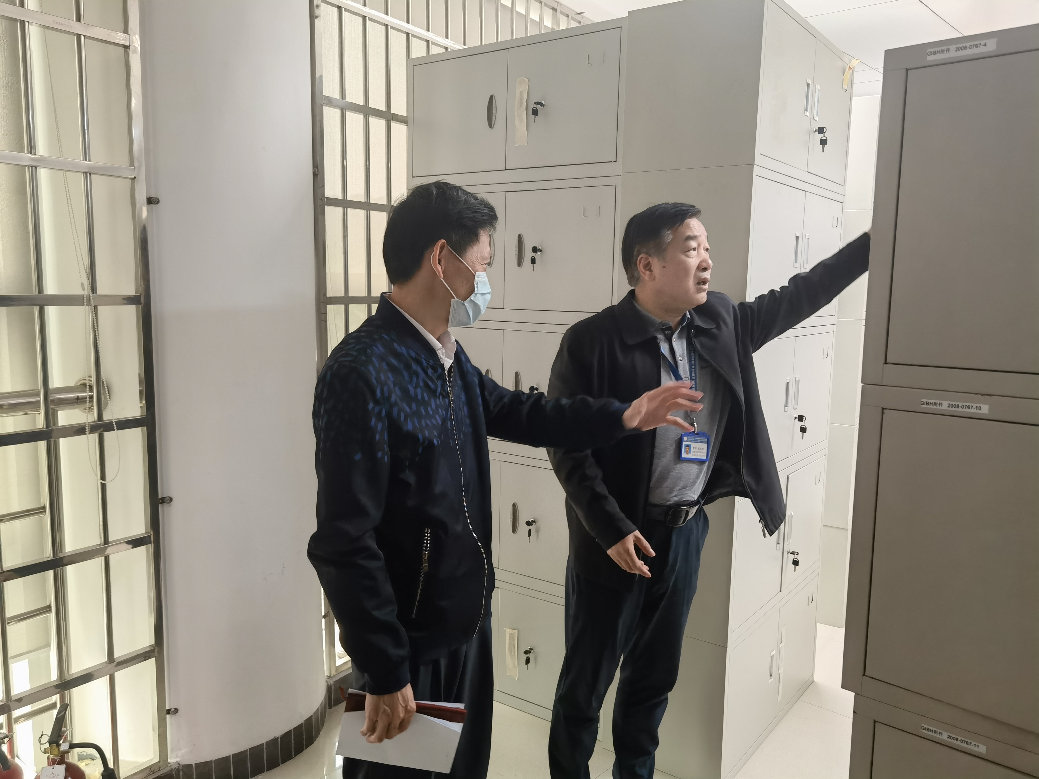 查看库房安全